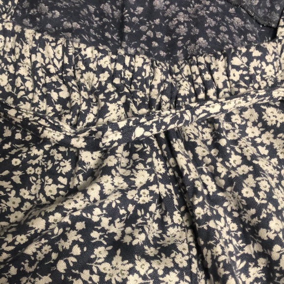Abercrombie and Fitch flower romper - Picture 5 of 5